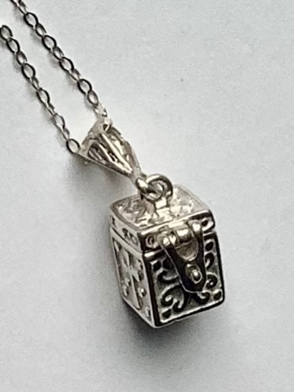 Vintage 925 Sterling Silver Prayer Box Pendant Necklace 18” Cable Chain - Picture 10 of 13
